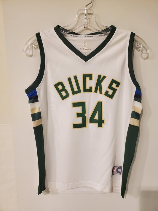 Milwaukee Bucks Youth size